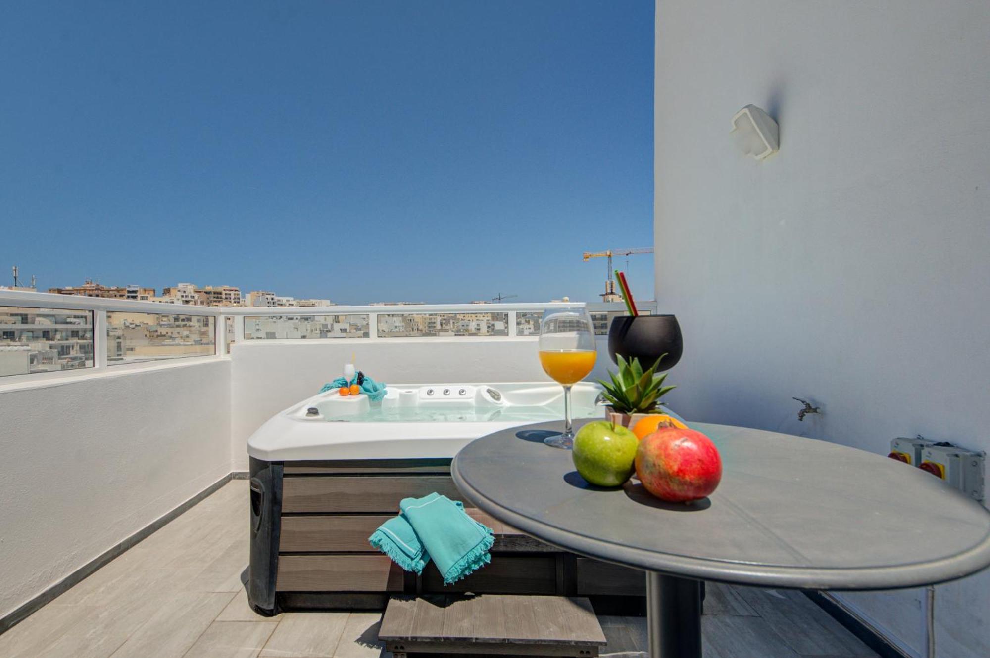 Marina Suites & Apartments - Self Catering - By Tritoni Hotels Gzira Dış mekan fotoğraf
